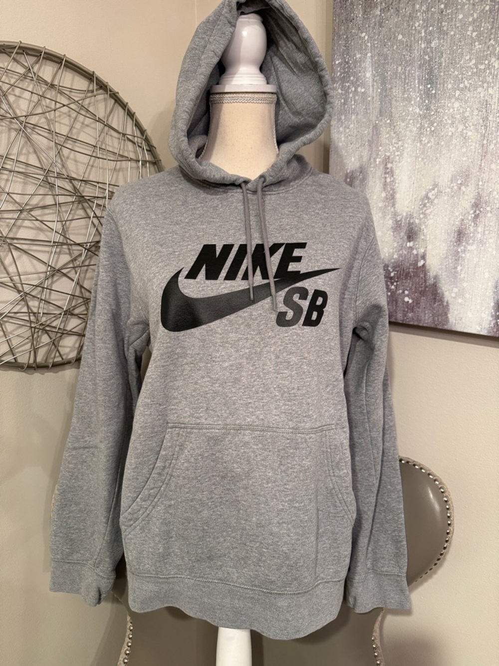 Nike SB Men's Grey Logo Pullover Hoodie size Medium